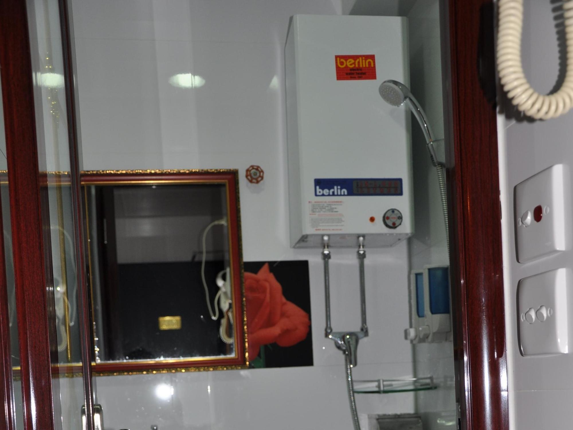 Guangzhou Guest House Tsim Sha Tsui  Dış mekan fotoğraf